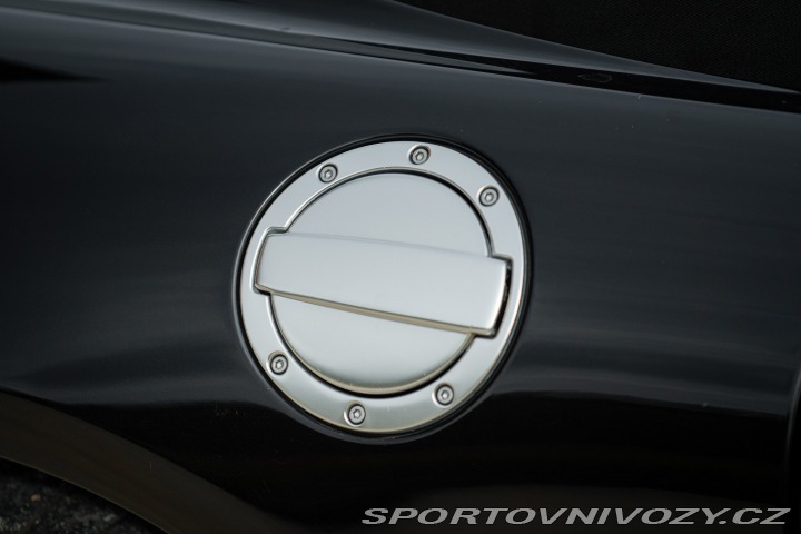 Mercedes-Benz SLS AMG Roadster 2011