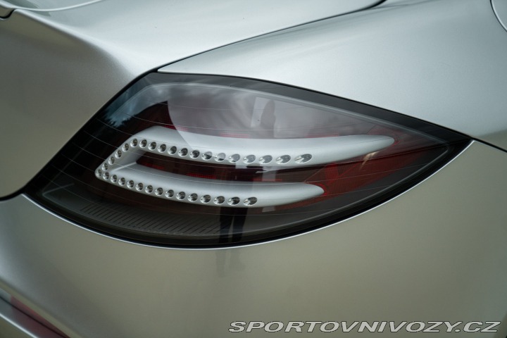 Mercedes-Benz SLR MCLAREN 2005