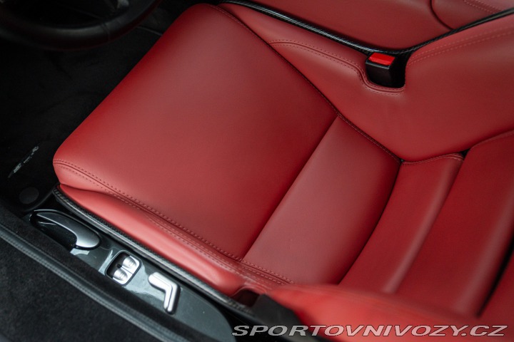 Mercedes-Benz SLR MCLAREN 2005