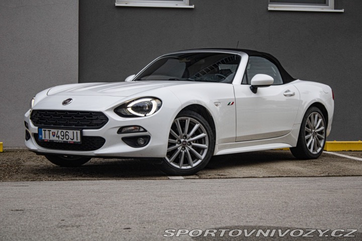 Fiat 124 Spider Lusso 1.4 Turbo MultiAir 2016
