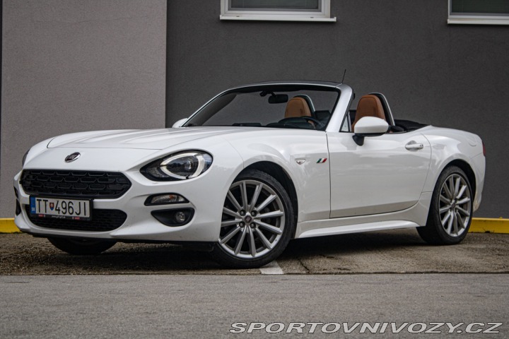Fiat 124 Spider Lusso 1.4 Turbo MultiAir 2016