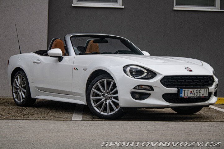 Fiat 124 Spider Lusso 1.4 Turbo MultiAir 2016