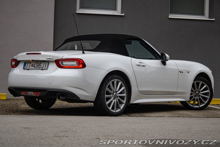 Fiat 124 Spider Lusso 1.4 Turbo MultiAir 2016