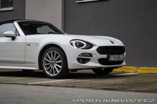 Fiat 124 Spider Lusso 1.4 Turbo MultiAir 2016