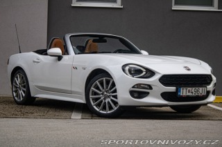 Fiat 124 Spider Lusso 1.4 Turbo MultiAir 2016