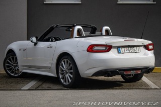 Fiat 124 Spider Lusso 1.4 Turbo MultiAir 2016