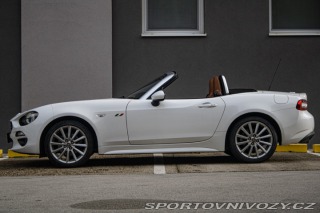 Fiat 124 Spider Lusso 1.4 Turbo MultiAir 2016