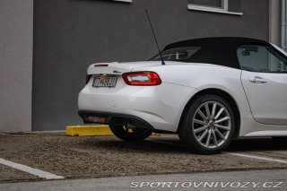 Fiat 124 Spider Lusso 1.4 Turbo MultiAir 2016