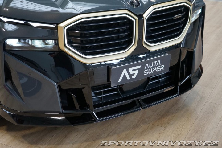 BMW XM Larte Design B&W Masá 2023