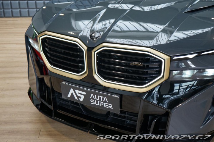BMW XM Larte Design B&W Masá 2023
