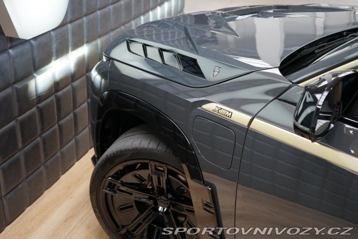 BMW XM Larte Design B&W Masá 2023