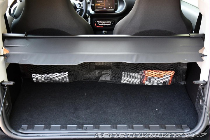 Smart Fortwo EQ PASSION 60kW REZERVACE 2023