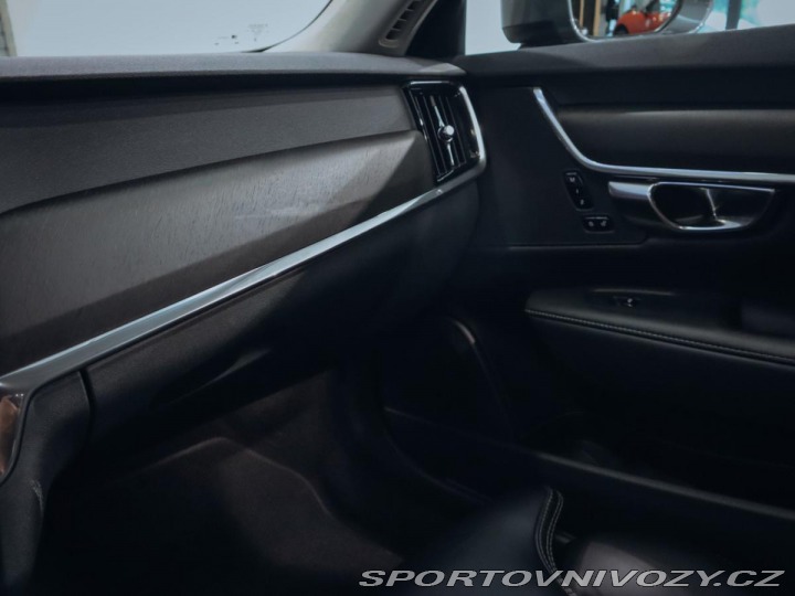 Volvo V90 D5 Cross Country 173 kW 2019