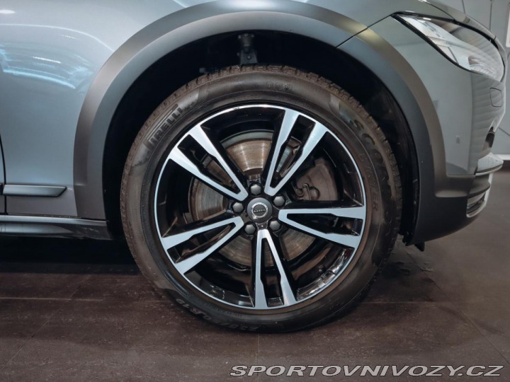 Volvo V90 D5 Cross Country 173 kW 2019