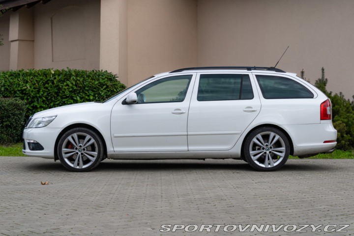 Škoda Octavia RS Combi 2012