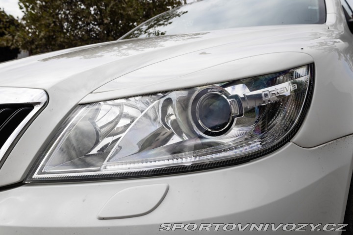 Škoda Octavia RS Combi 2012