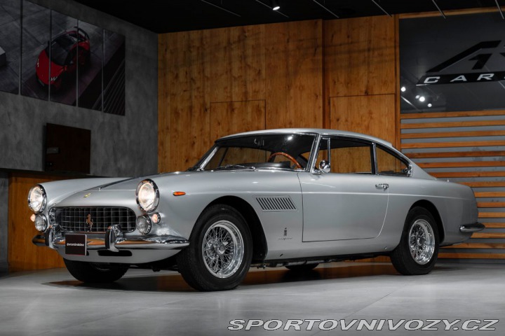 Ferrari Ostatní modely GT/E 2+2 1963