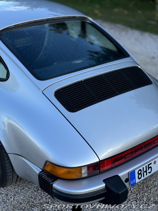 Porsche 911 Carrera 3.2, 915 přev. 1986