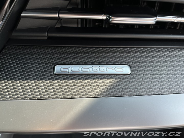 Audi RS3  2024