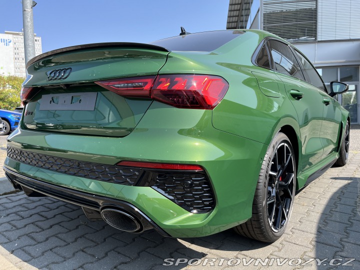 Audi RS3  2024