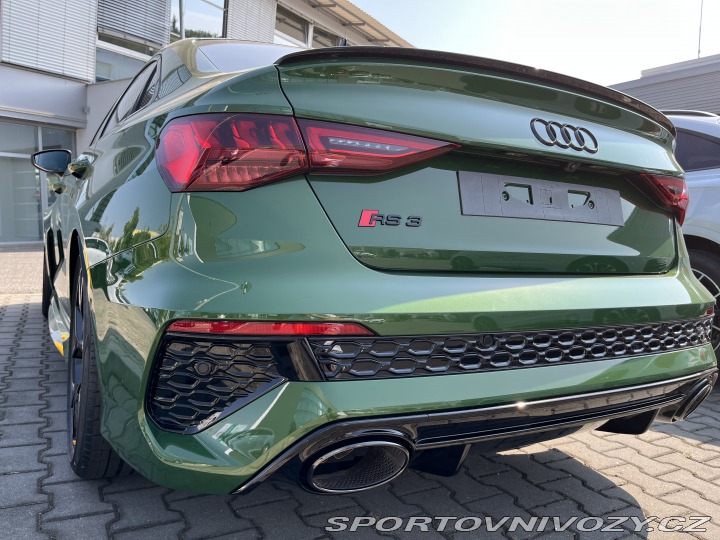 Audi RS3  2024