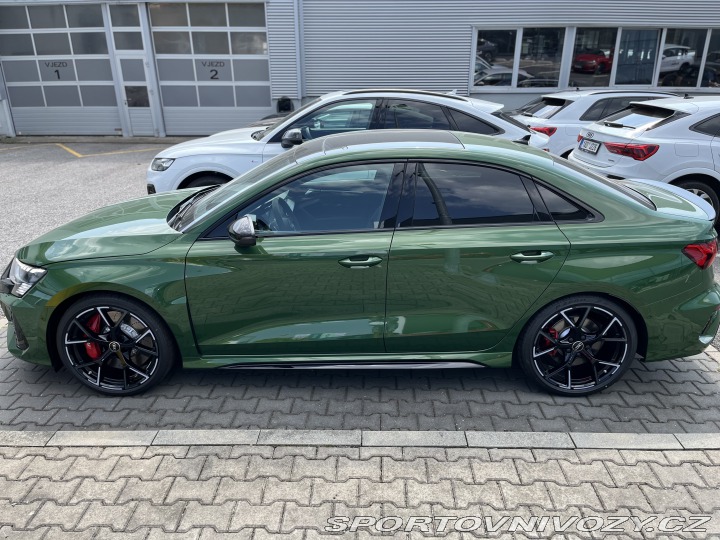 Audi RS3  2024