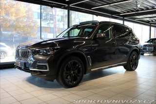 BMW X5 xDrive30d / 7míst / vzduc