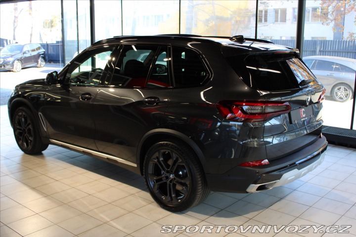 BMW X5 xDrive30d / 7míst / vzduc 2023