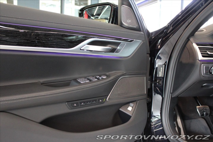 BMW 7 730d xDrive M Sport / LAS 2022