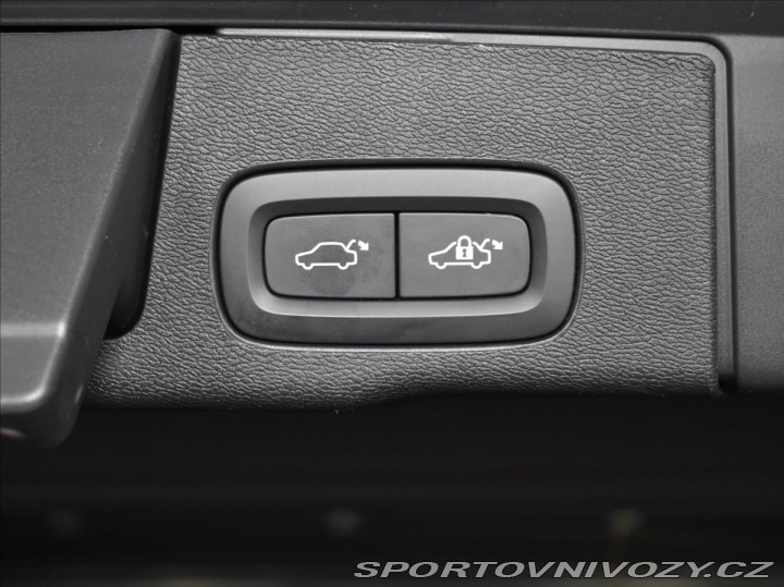 Volvo Ostatní modely XC60 2,0 T8 Polestar Panorama, 2024