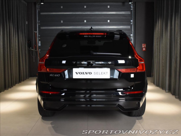 Volvo Ostatní modely XC60 2,0 T8 Polestar Panorama, 2024