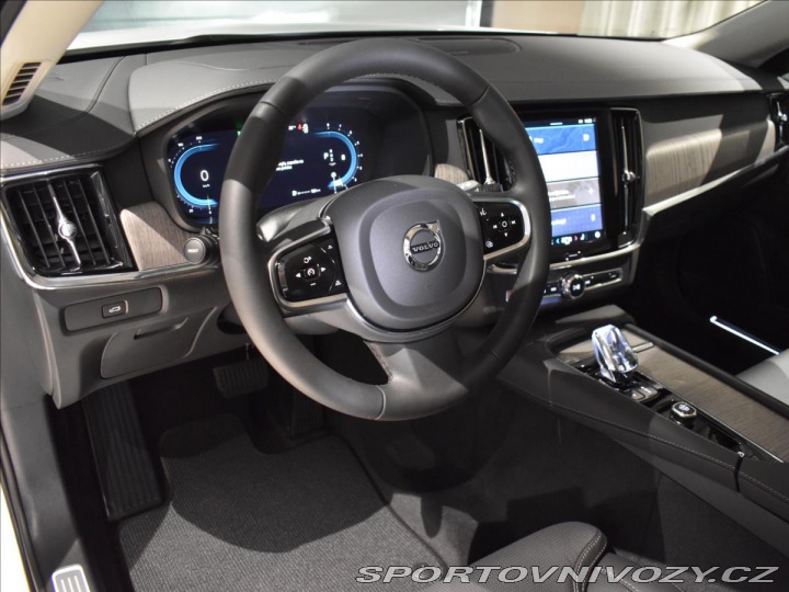 Volvo V90 2,0 CC B5 AWD Plus Dark B 2024