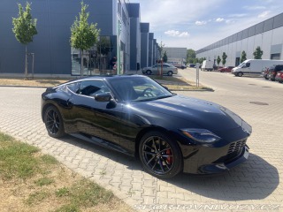 Nissan  Z