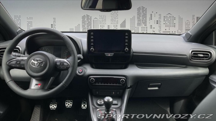 Toyota Yaris 1,6 Dynamic Sport 4WD GR 2024