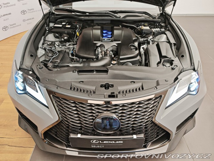 Lexus RC F 5,0 Ultimate Edition 3/ 1800
