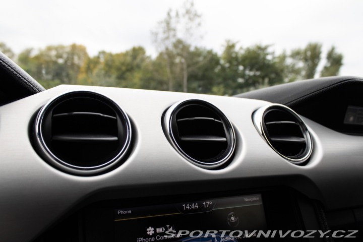 Ford Mustang 2.3 EcoBoost A/T 2015