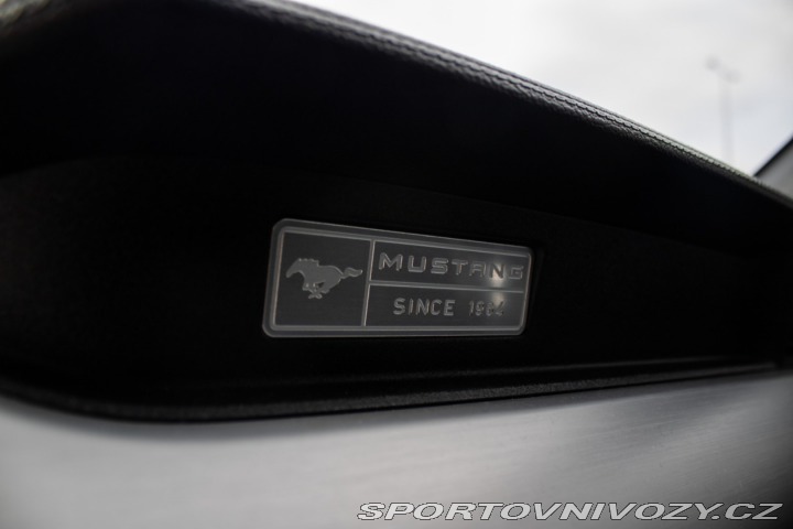 Ford Mustang 2.3 EcoBoost A/T 2015