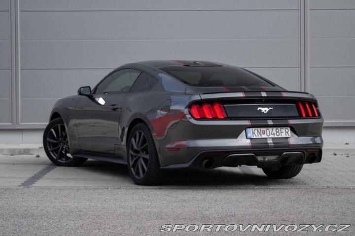 Ford Mustang 2.3 EcoBoost A/T 2015