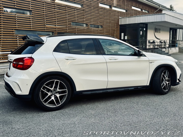 Mercedes-Benz Ostatní modely GLA 45 AMG 2015