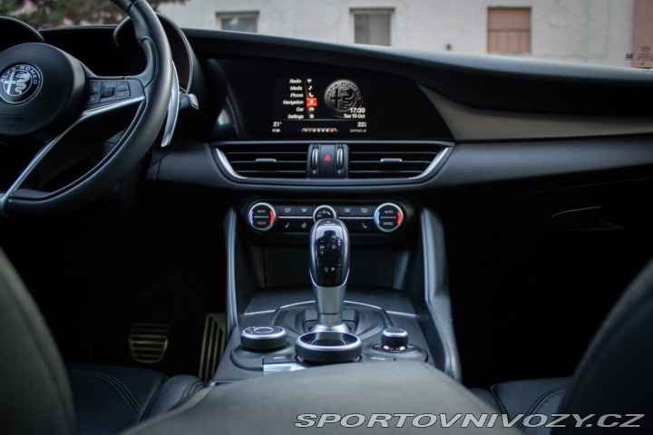 Alfa Romeo Giulia 2.2 Diesel 210 AT AWD Ve 2017