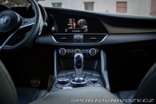 Alfa Romeo Giulia 2.2 Diesel 210 AT AWD Ve 2017