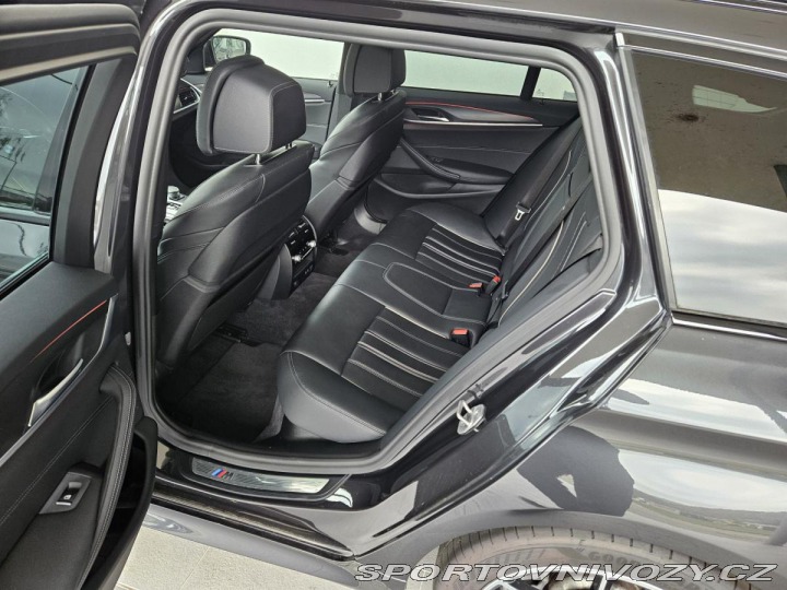 BMW 5 530d xDrive M Sport Touri 2021