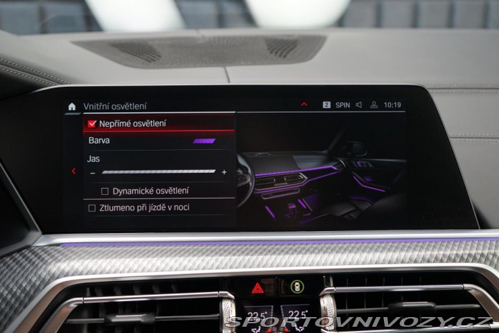 BMW X5 M Comp. UrbanGreen Akrapo 2021