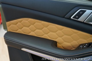 BMW X5 M Comp. UrbanGreen Akrapo 2021