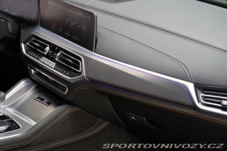 BMW X5 M Comp. UrbanGreen Akrapo 2021