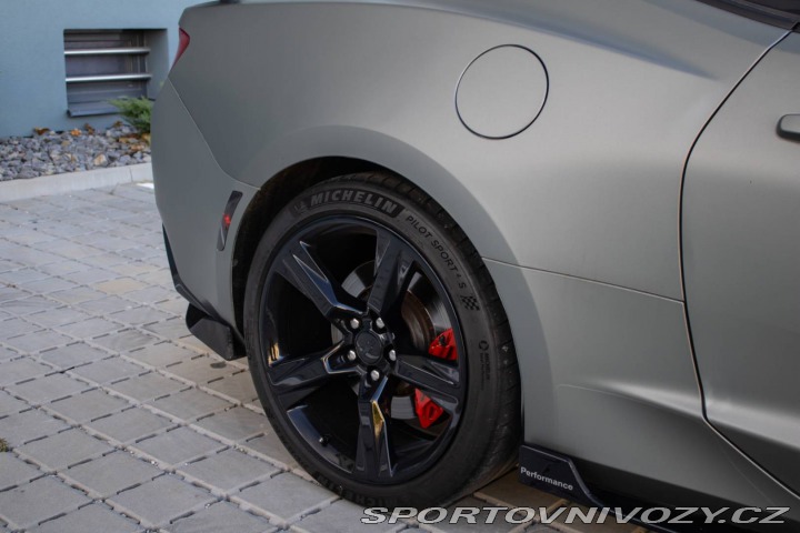Chevrolet Camaro 6.2L A/T SS 2016