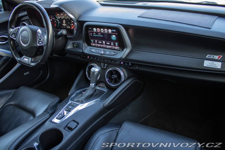Chevrolet Camaro 6.2L A/T SS 2016