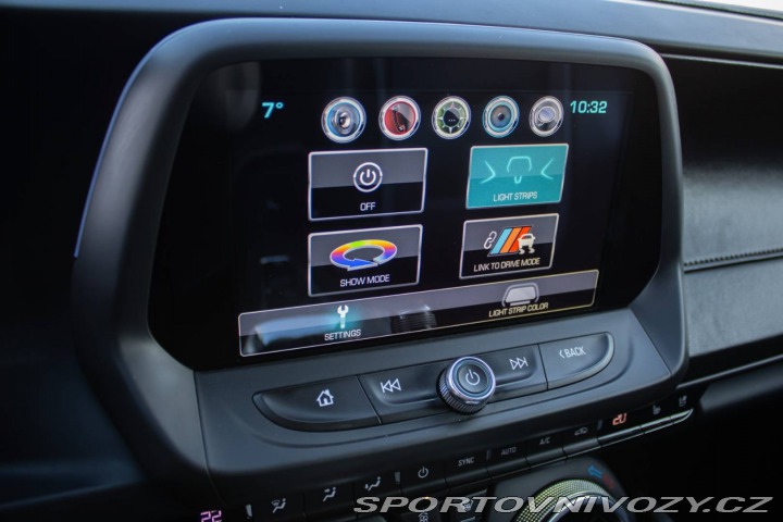 Chevrolet Camaro 6.2L A/T SS 2016