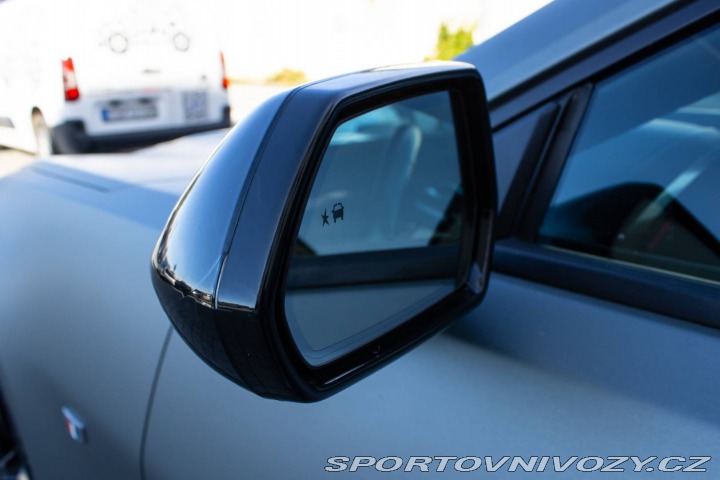 Chevrolet Camaro 6.2L A/T SS 2016