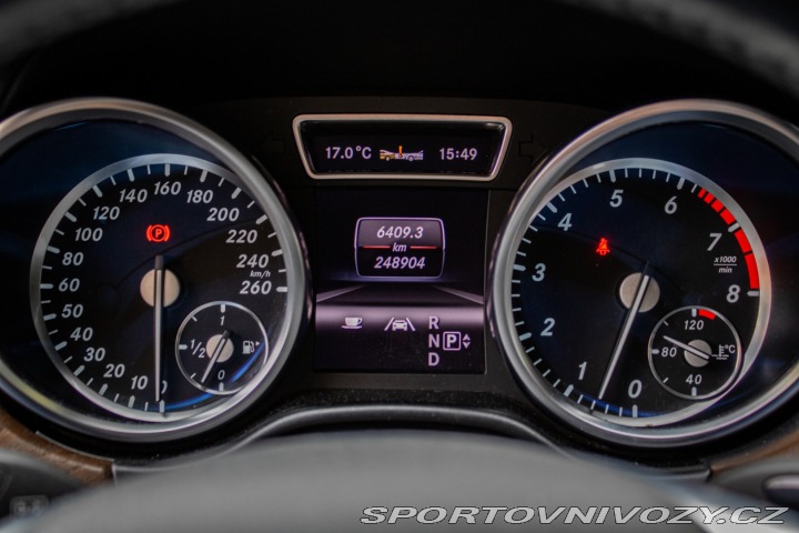 Mercedes-Benz Ostatní modely ML L Mercedes Benz ML550 w1 2013